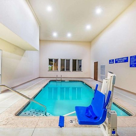 Days Inn & Suites By Wyndham El Dorado Экстерьер фото